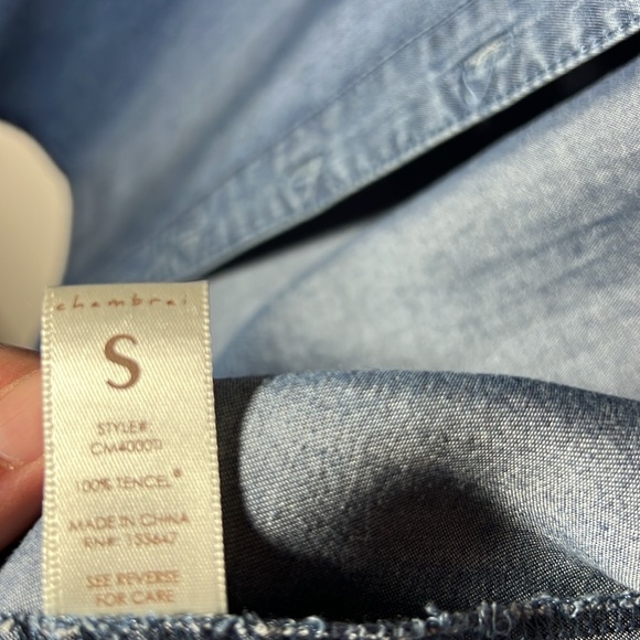 Chambrai Button Down Top size Small - Picture 5 of 6
